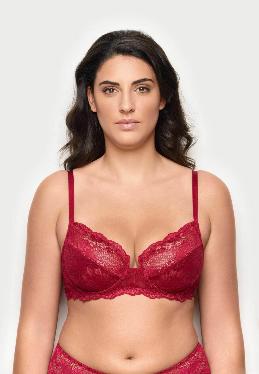 Бюстгальтер Yamamay Underwired bra, Ruby Floral/Dark Red
Бюстгальтер Yamamay Underwired bra, Ruby Floral/Dark Red