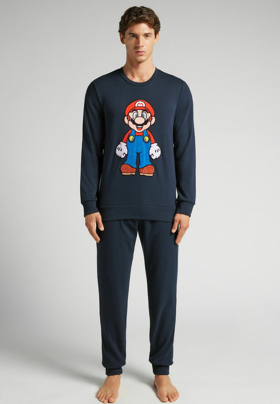 Пижамный комплект IUMAN Intimissimi Uomo NINTENDO SUPER MARIO, Blue/Dark Blue
Пижамный комплект IUMAN Intimissimi Uomo NINTENDO SUPER MARIO, Blue/Dark Blue