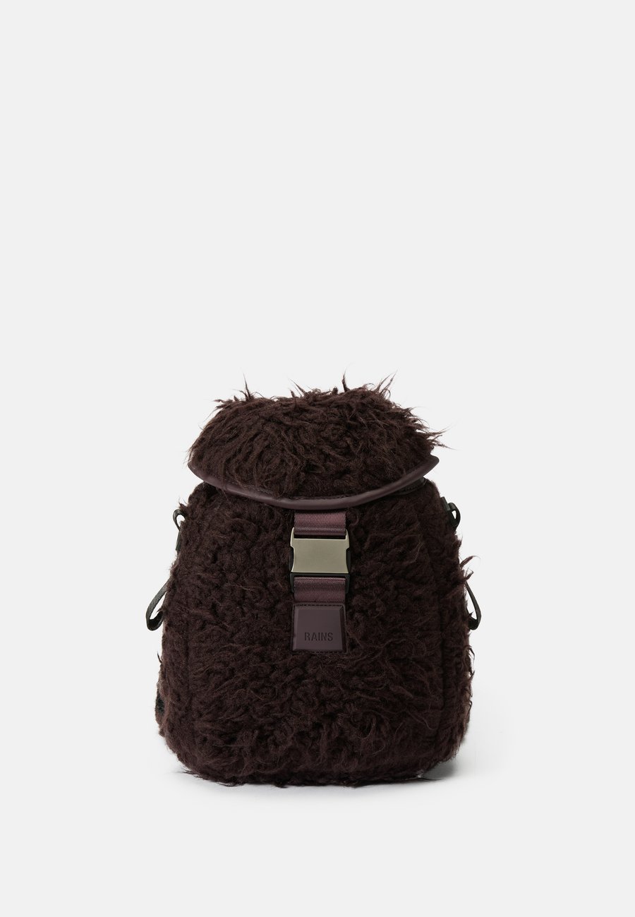 Рюкзак Rains VALERA VISION BUCKET BACKPACK MINI UNISEX, Depth/Bordeaux
Рюкзак Rains VALERA VISION BUCKET BACKPACK MINI UNISEX, Depth/Bordeaux