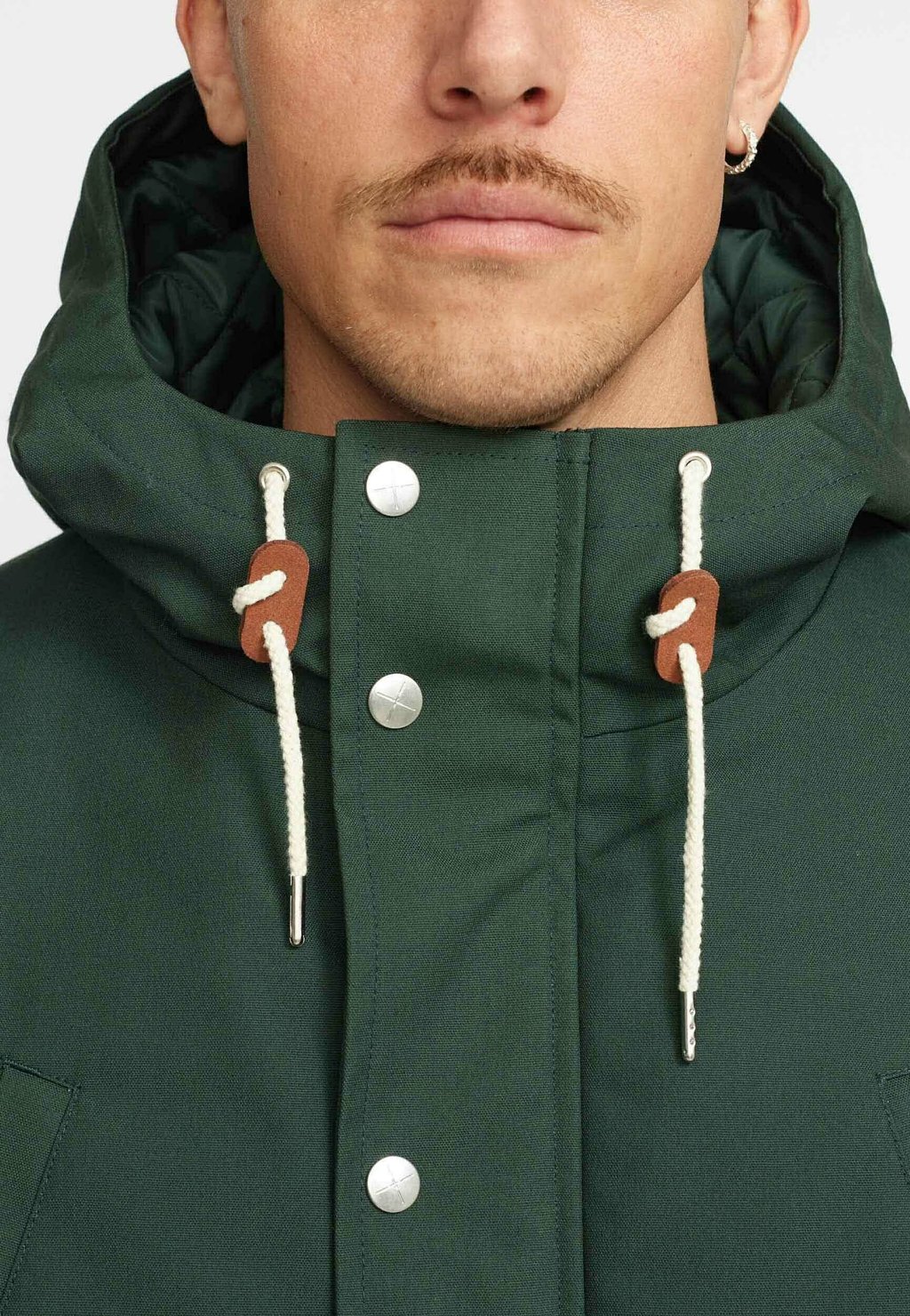 Зимнее пальто REVOLUTION, темно-зеленый 
Зимнее пальто REVOLUTION, темно-зеленый