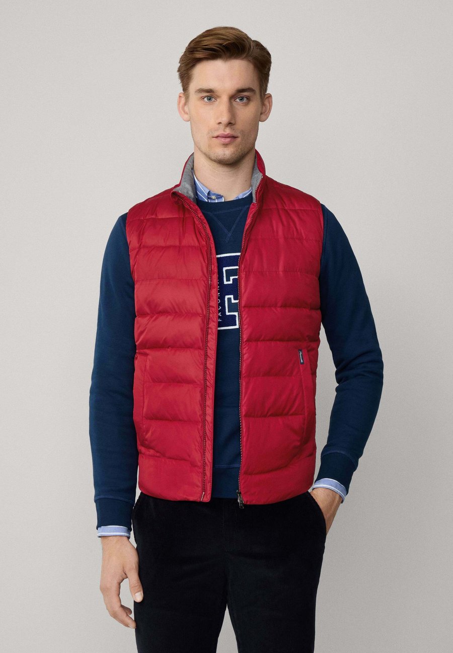 Куртка Façonnable QUILTED TRAVEL, Berry Red/Berry
Куртка Façonnable QUILTED TRAVEL, Berry Red/Berry