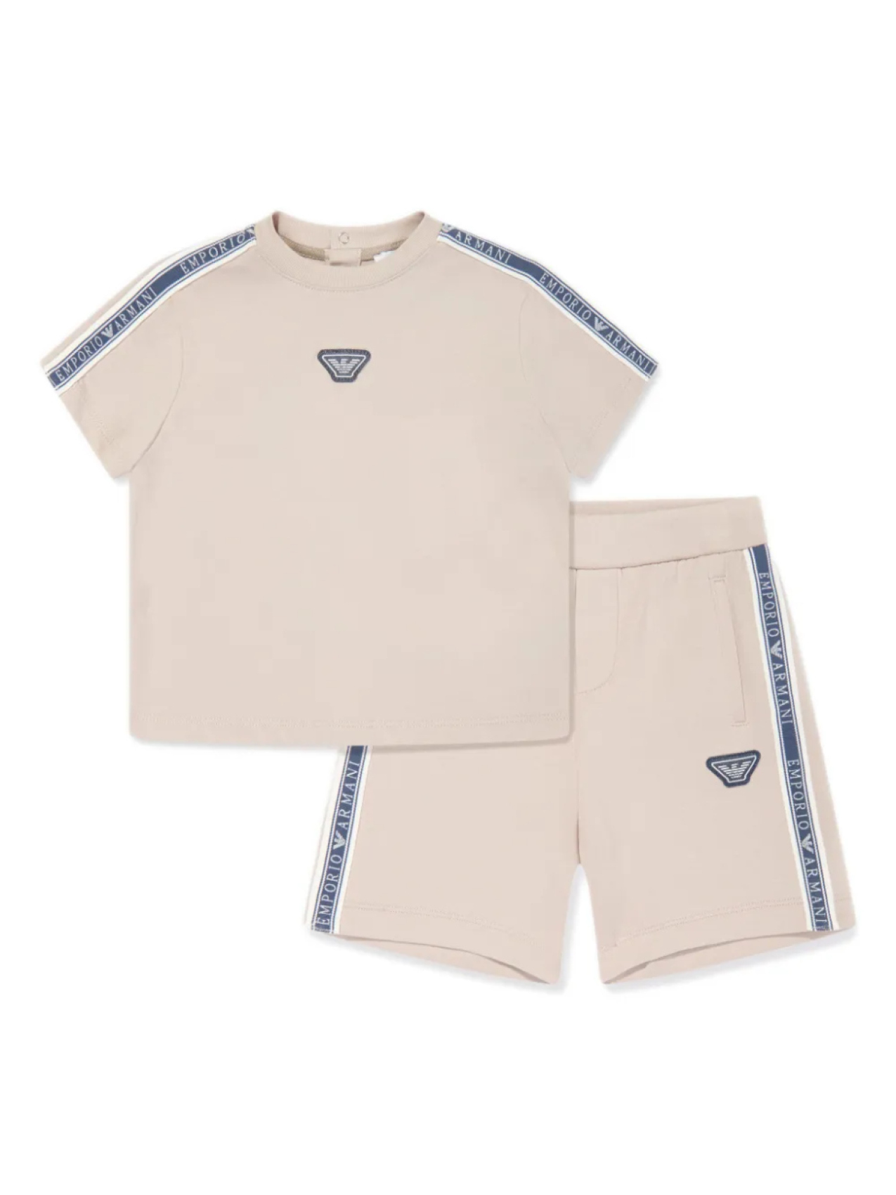 Emporio Armani Kids комплект из топа и шортов с нашивкой-логотипом, нейтральный
Emporio Armani Kids комплект из топа и шортов с нашивкой-логотипом, нейтральный