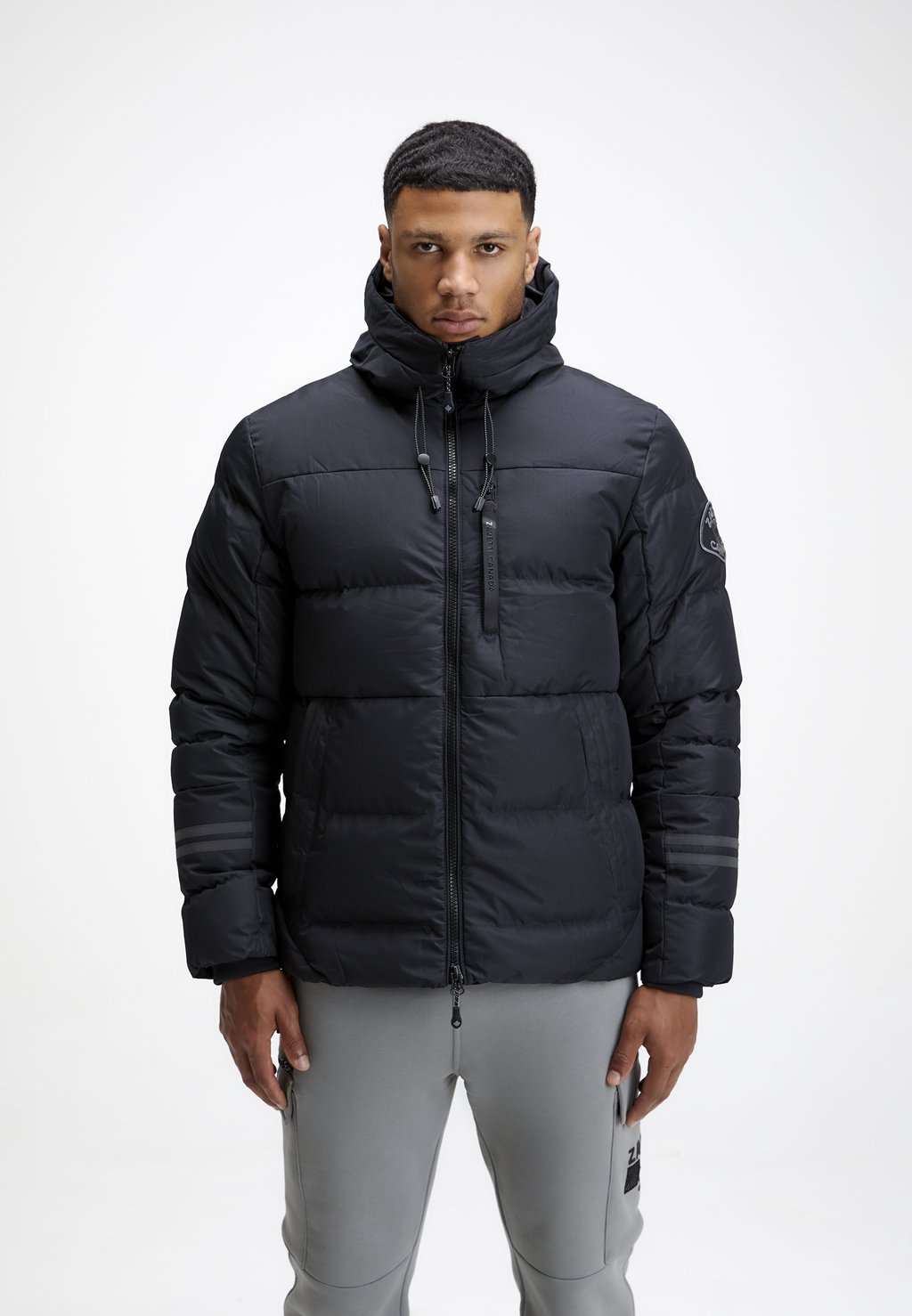 Зимняя куртка ZAVETTI CANADA CAVATALLI PUFFER PARKA JACKET Alessandro Zavetti, черный
Зимняя куртка ZAVETTI CANADA CAVATALLI PUFFER PARKA JACKET Alessandro Zavetti, черный
