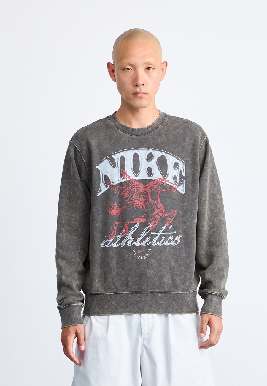 Толстовка Nike Sportswear CREW CLUB, Anthracite
Толстовка Nike Sportswear CREW CLUB, Anthracite
