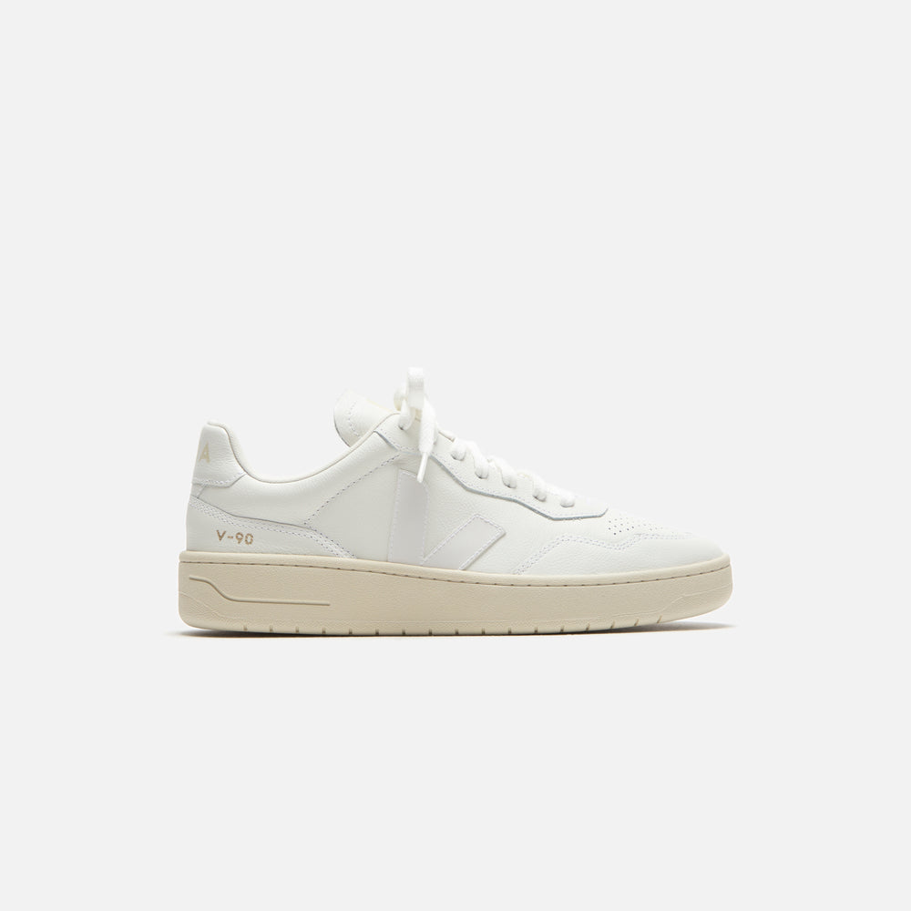 Кроссовки Veja V-90, цвет Extra White
Кроссовки Veja V-90, цвет Extra White