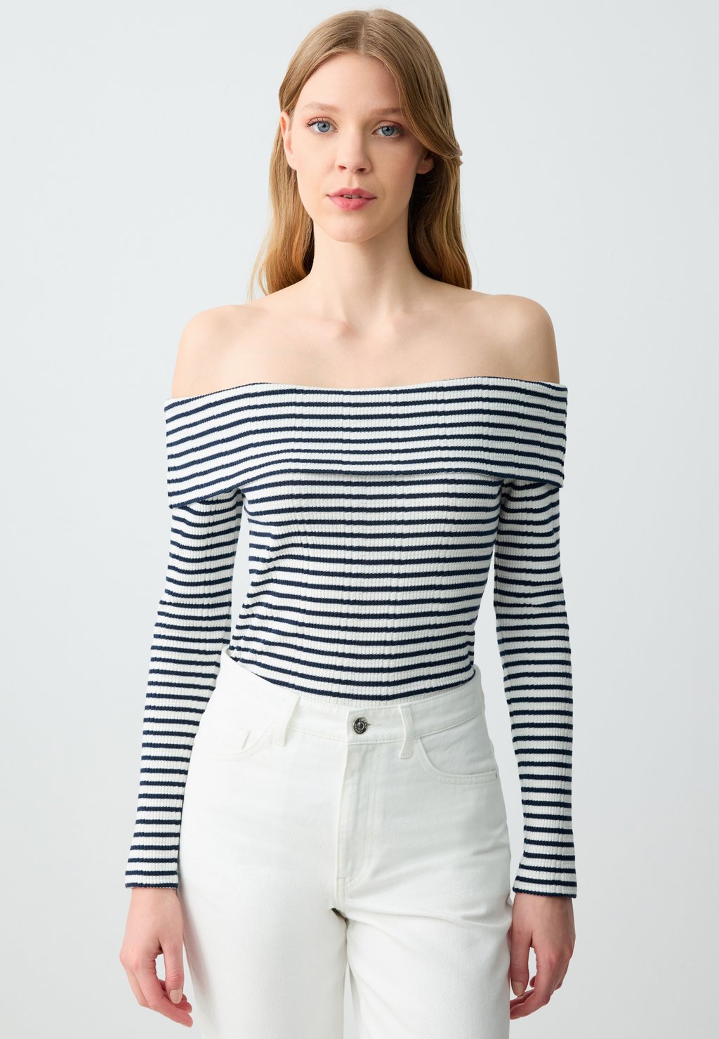 Джемпер SLIM FIT LONG SLEEVE BARDOT NECK Jimmy Key, темно-синий
Джемпер SLIM FIT LONG SLEEVE BARDOT NECK Jimmy Key, темно-синий