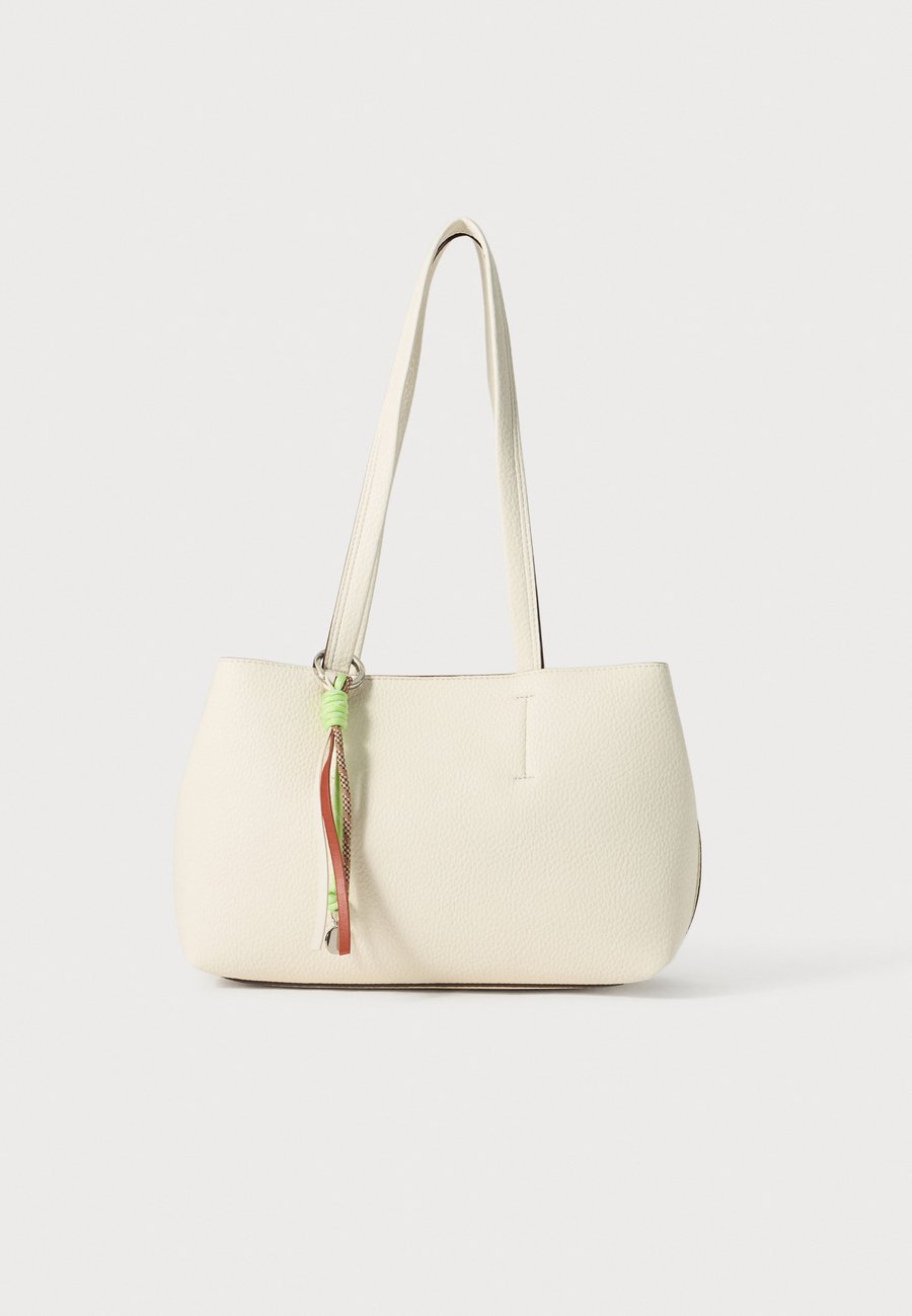 Сумка PARFOIS Handbag, White
Сумка PARFOIS Handbag, White