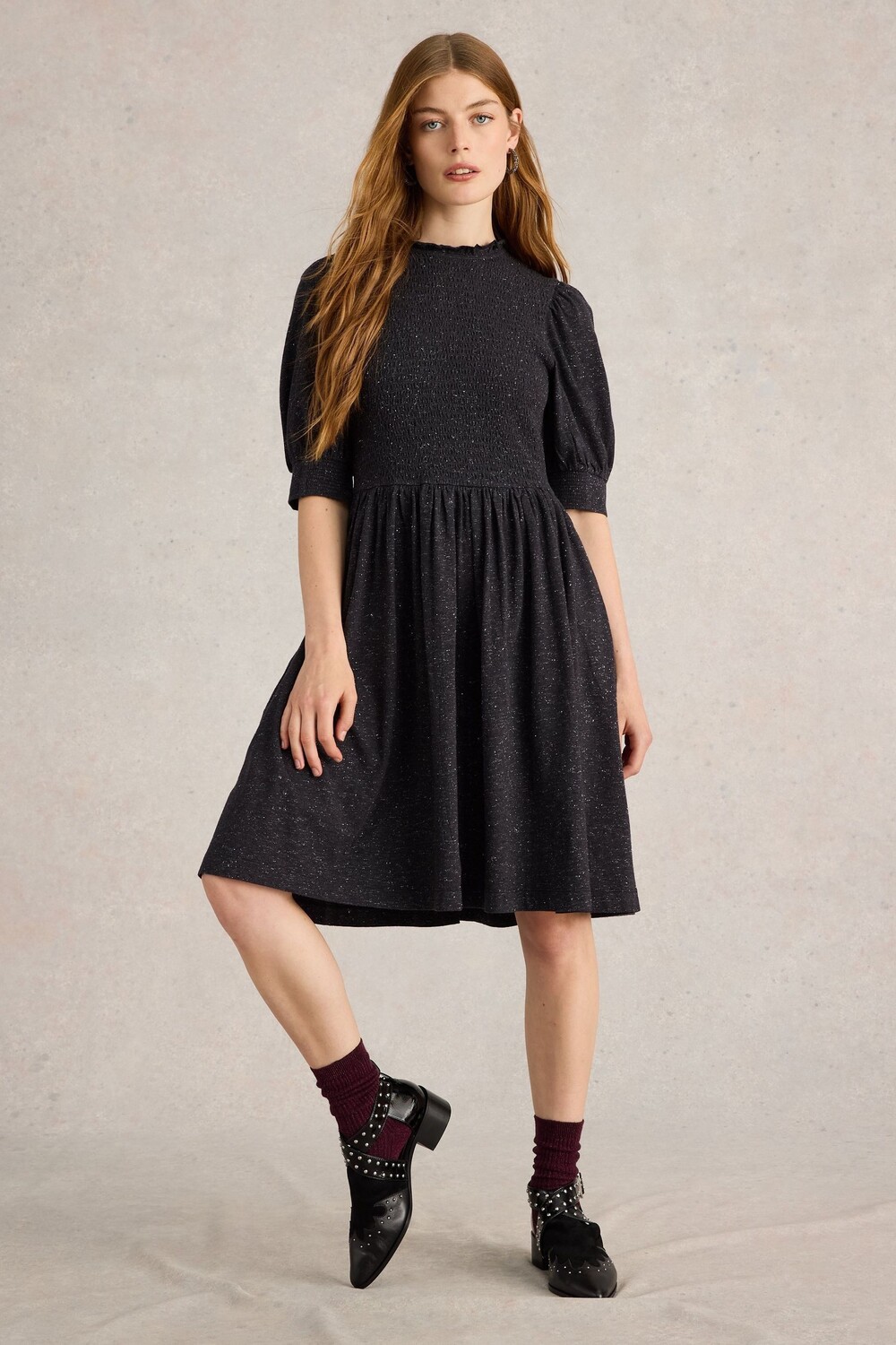 Платье из джерси с блеском от Molly White Stuff, серый
Платье из джерси с блеском от Molly White Stuff, серый