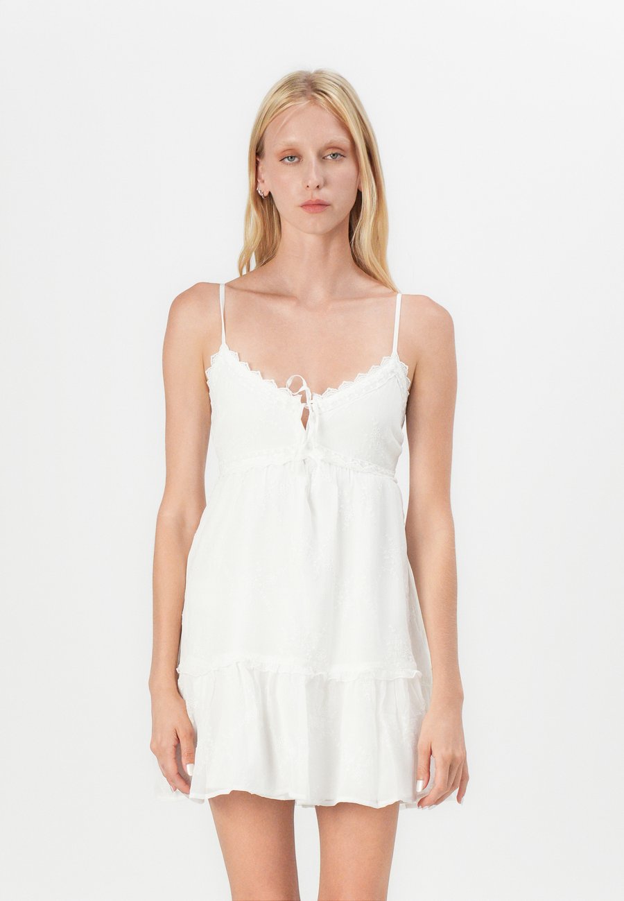 Платье Hollister Co. BARE FESTIVAL TEXTURE, White
Платье Hollister Co. BARE FESTIVAL TEXTURE, White