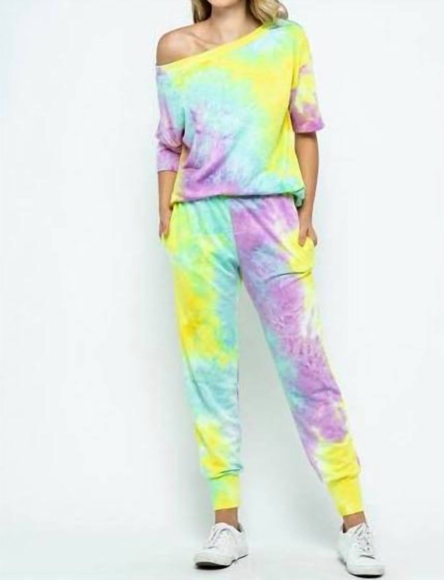 Спортивный комплект Riki Tie Dye Jogger Set в цвете Magenta Mix Ellis, magenta mix
Спортивный комплект Riki Tie Dye Jogger Set в цвете Magenta Mix Ellis, magenta mix