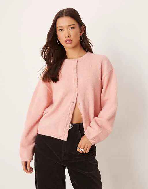 Розовый легкий кардиган свободного кроя ASOS DESIGN
Розовый легкий кардиган свободного кроя ASOS DESIGN