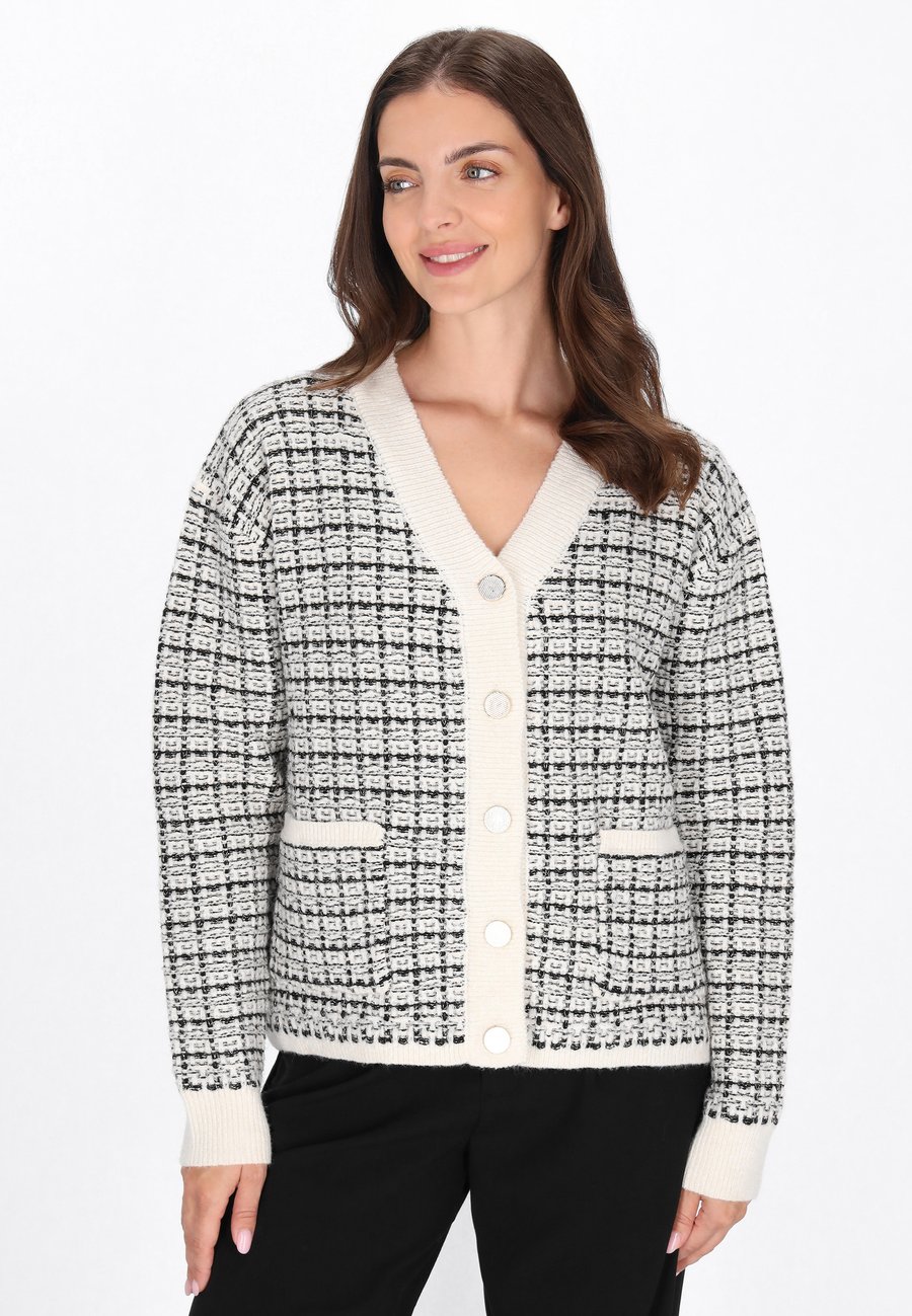 Кардиган usha Cardigan, Offwhite Check/Off-White
Кардиган usha Cardigan, Offwhite Check/Off-White