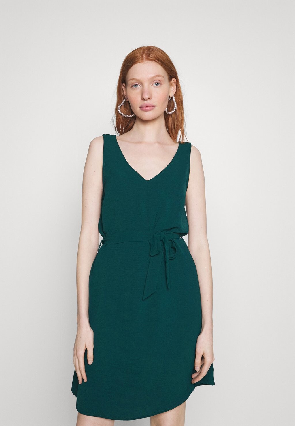 Летнее платье ONLY
Летнее платье ONLY