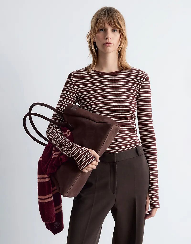 & Other Stories хлопковый лонгслив с длинными рукавами и отверстиями для больших пальцев в коричневую полоску
& Other Stories хлопковый лонгслив с длинными рукавами и отверстиями для больших пальцев в коричневую полоску