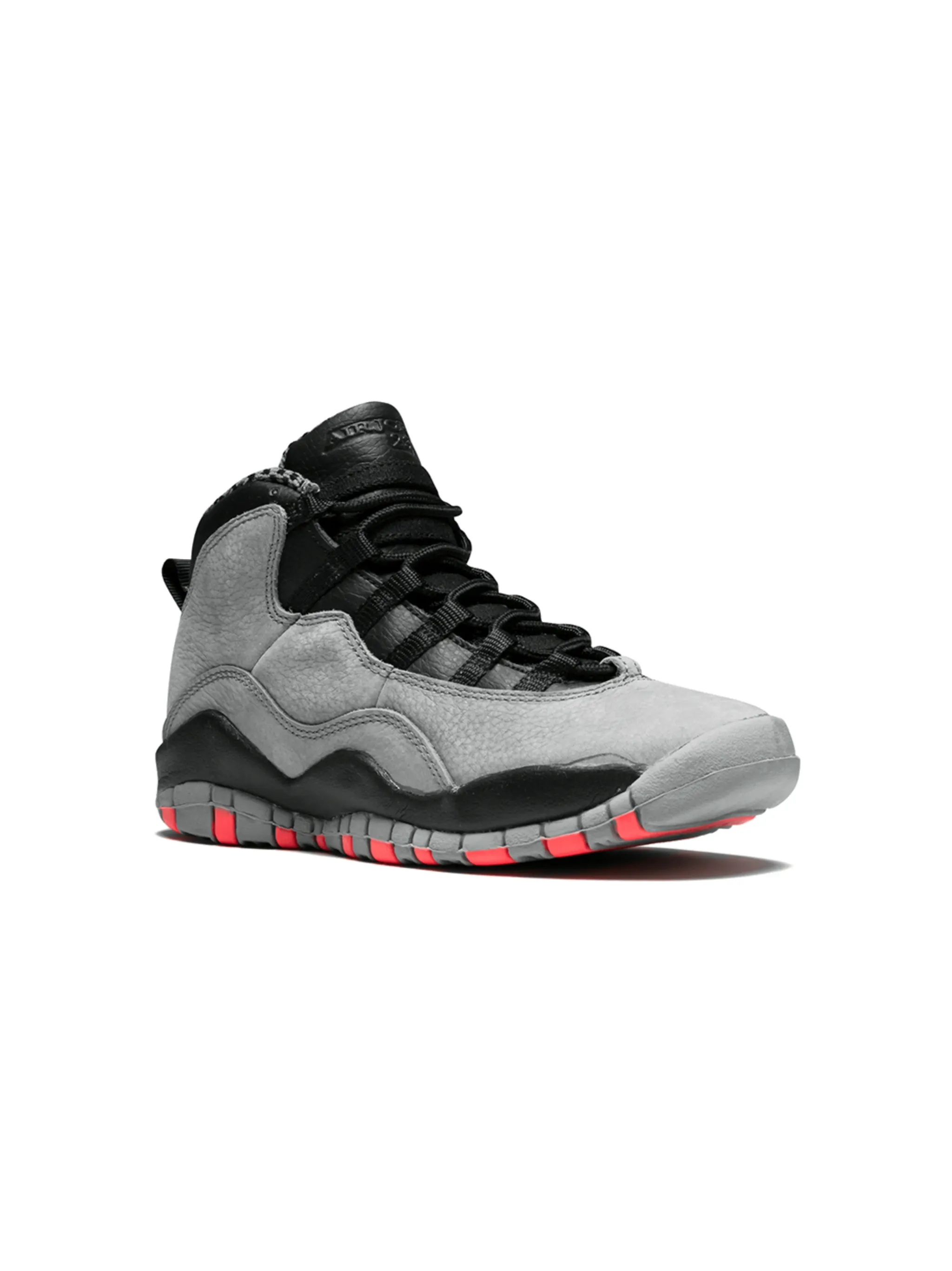 Кроссовки Air Jordan 10 Retro Jordan Kids, серый
Кроссовки Air Jordan 10 Retro Jordan Kids, серый