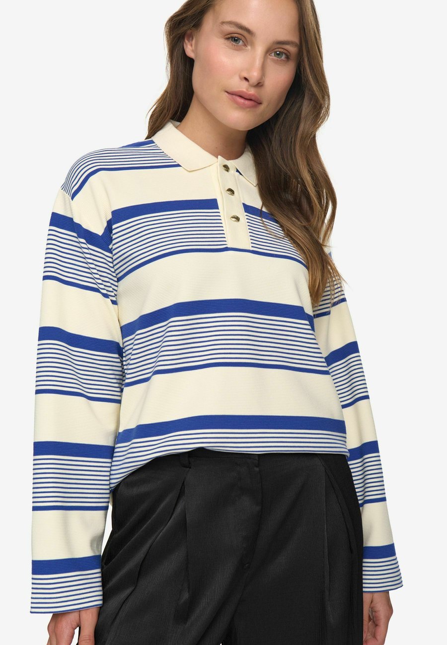 Поло Moves POMILA 4546, Surf The Web/Blue
Поло Moves POMILA 4546, Surf The Web/Blue