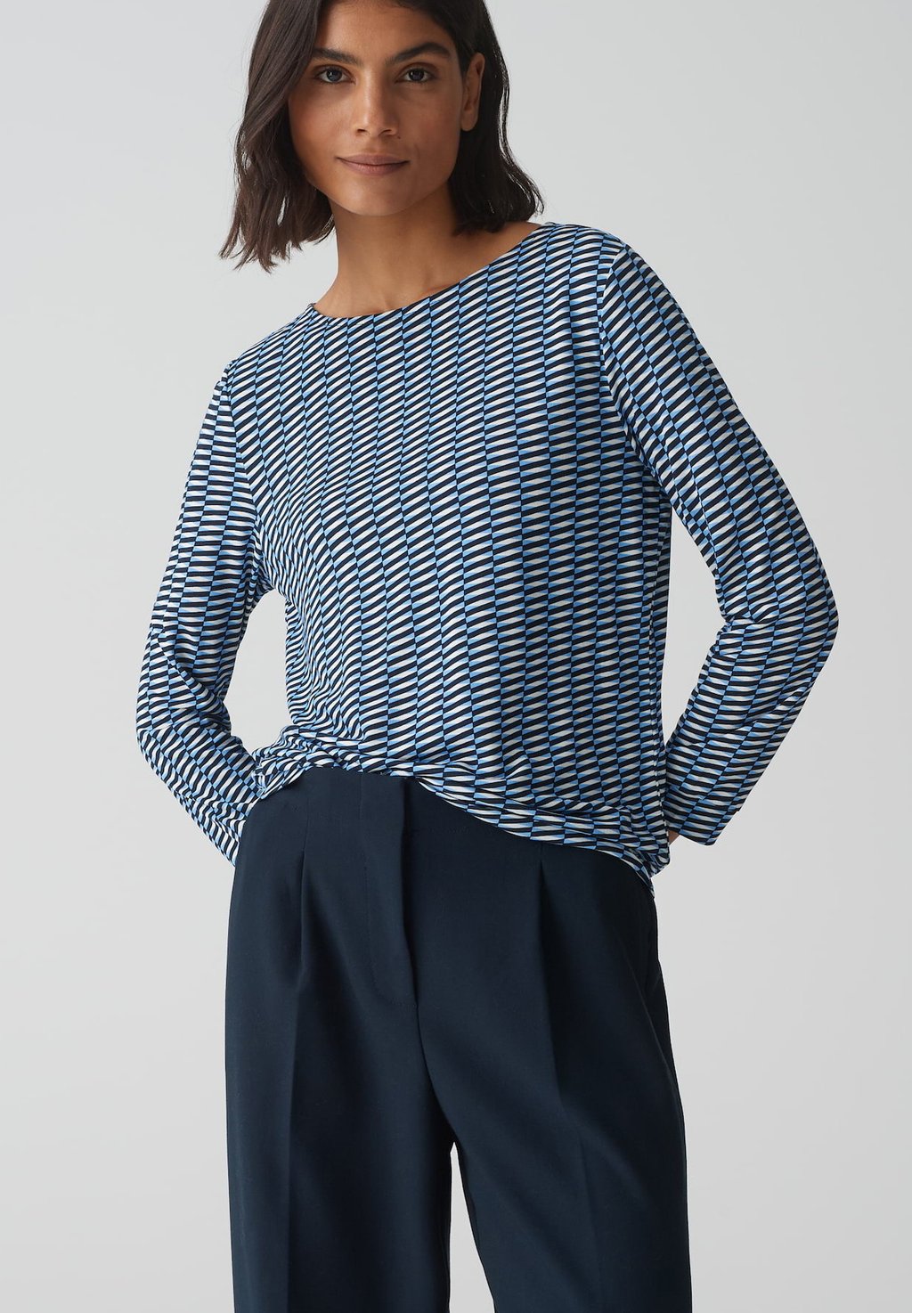 Топ с длинными рукавами DREIVIERTELARM SUSTA OPUS, синий
Топ с длинными рукавами DREIVIERTELARM SUSTA OPUS, синий