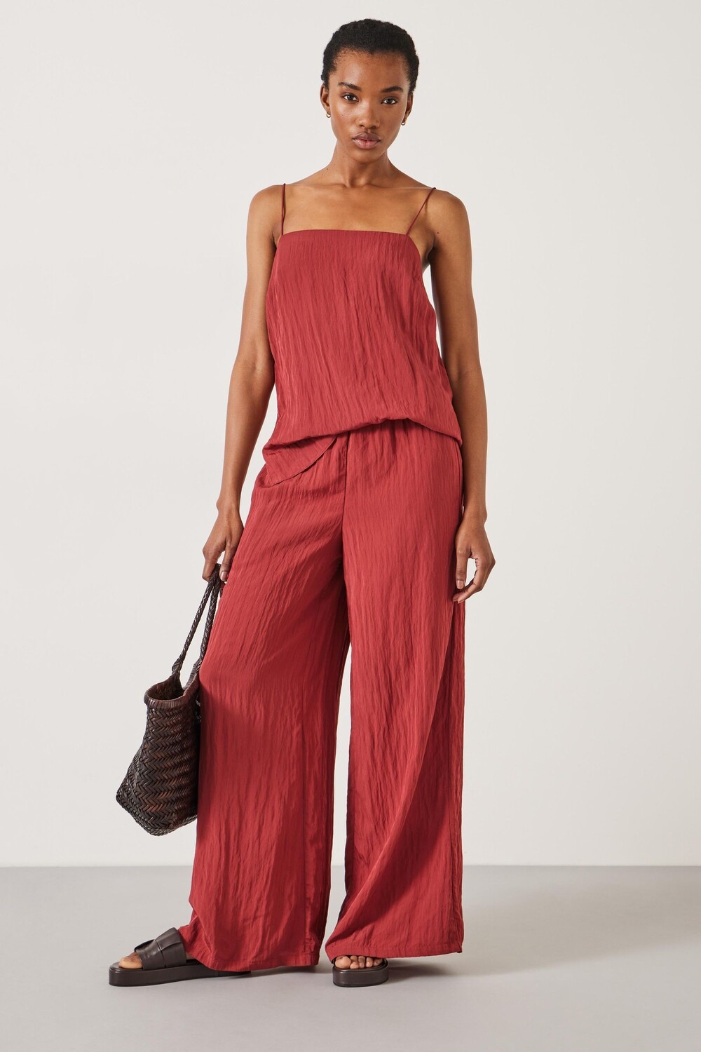 Ари длинная майка Hush, красный
Ари длинная майка Hush, красный