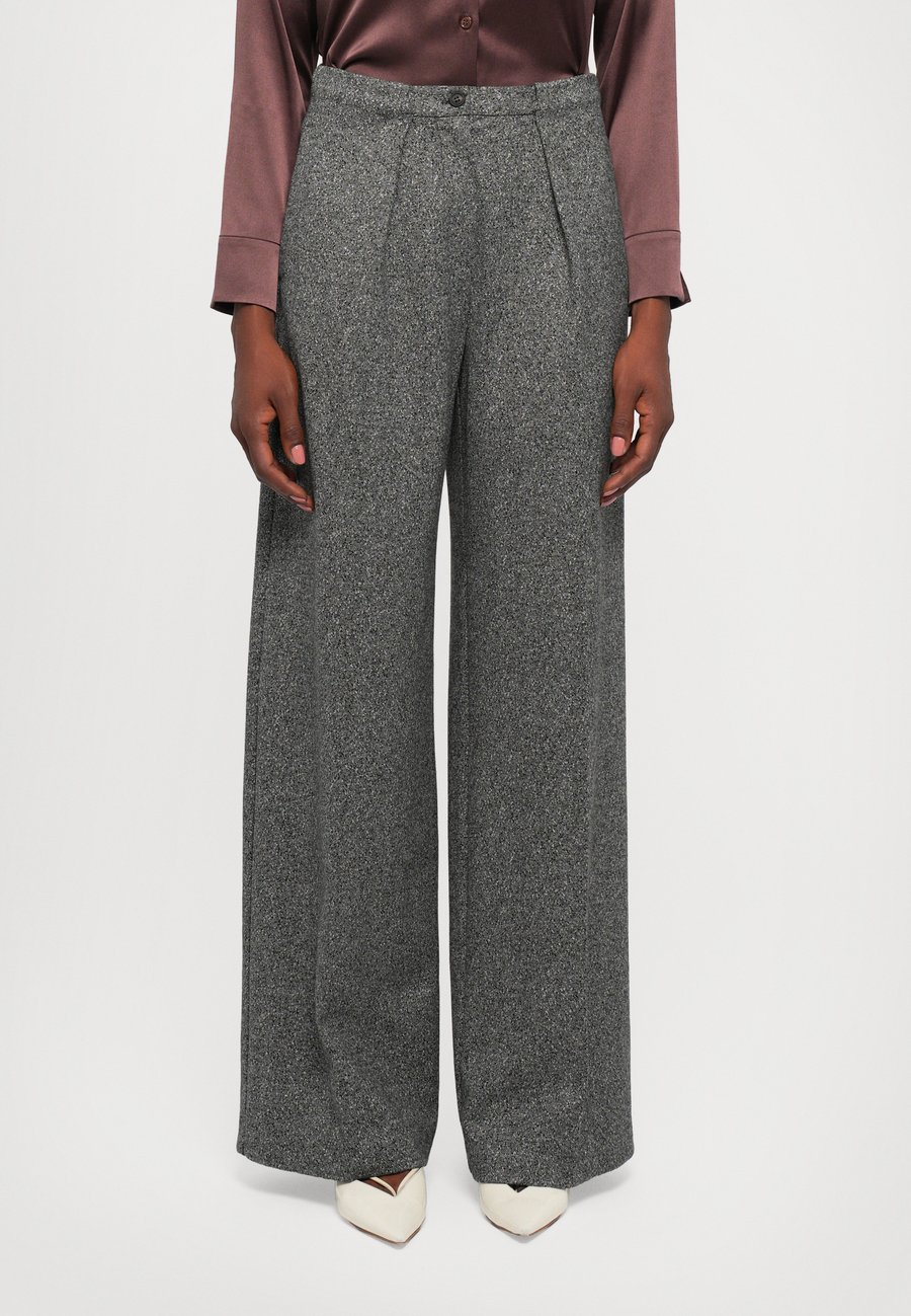 Брюки MM by MaxMara CALI, Marrone Scuro/Brown
Брюки MM by MaxMara CALI, Marrone Scuro/Brown