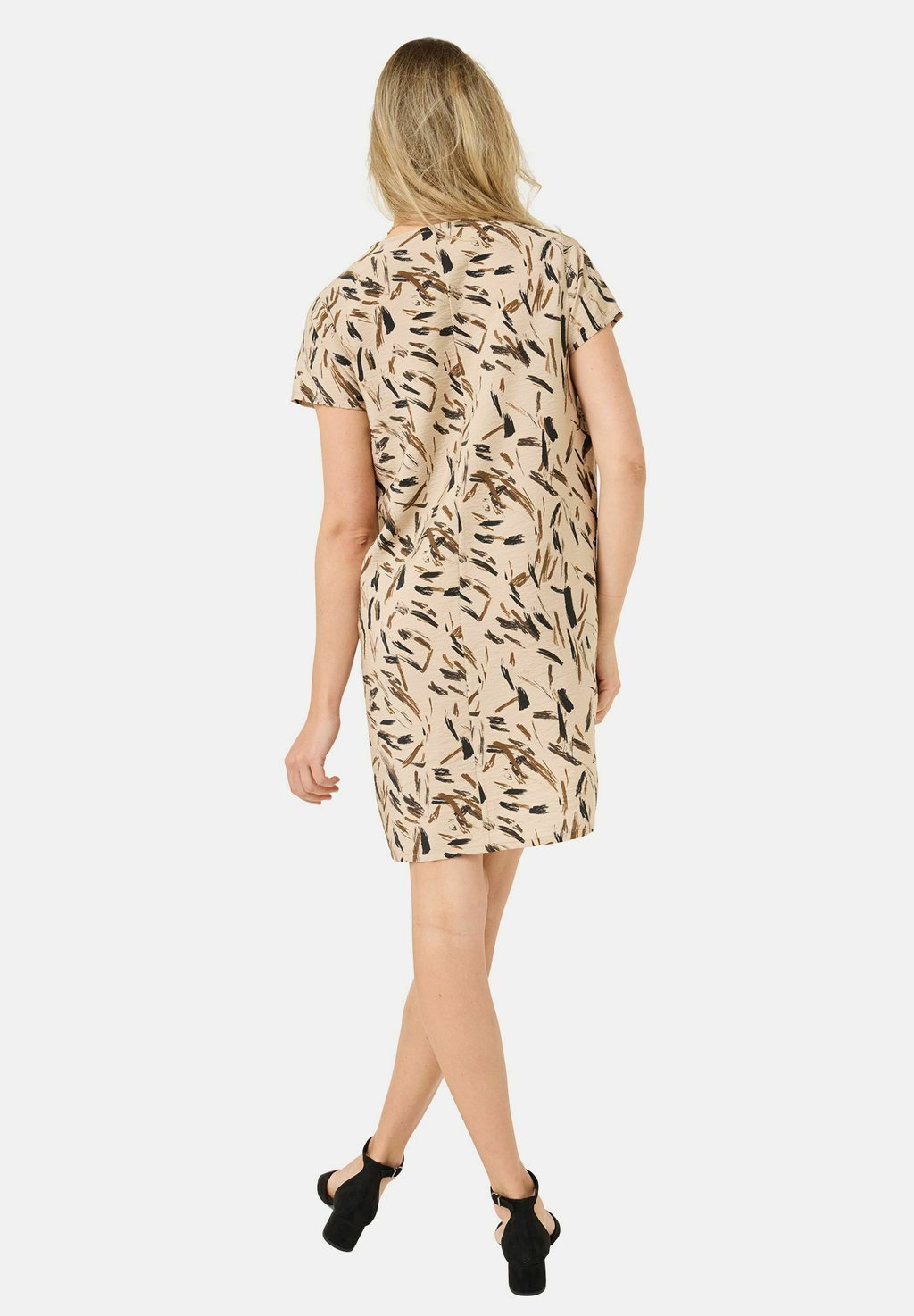 Повседневное платье Tamaris, коричневый
Повседневное платье Tamaris, коричневый