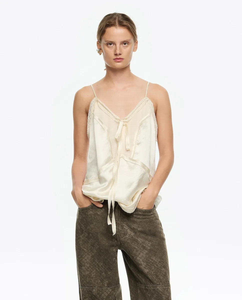 Женский топ прямого кроя из разных тканей Bimba y Lola, бежевый
Женский топ прямого кроя из разных тканей Bimba y Lola, бежевый