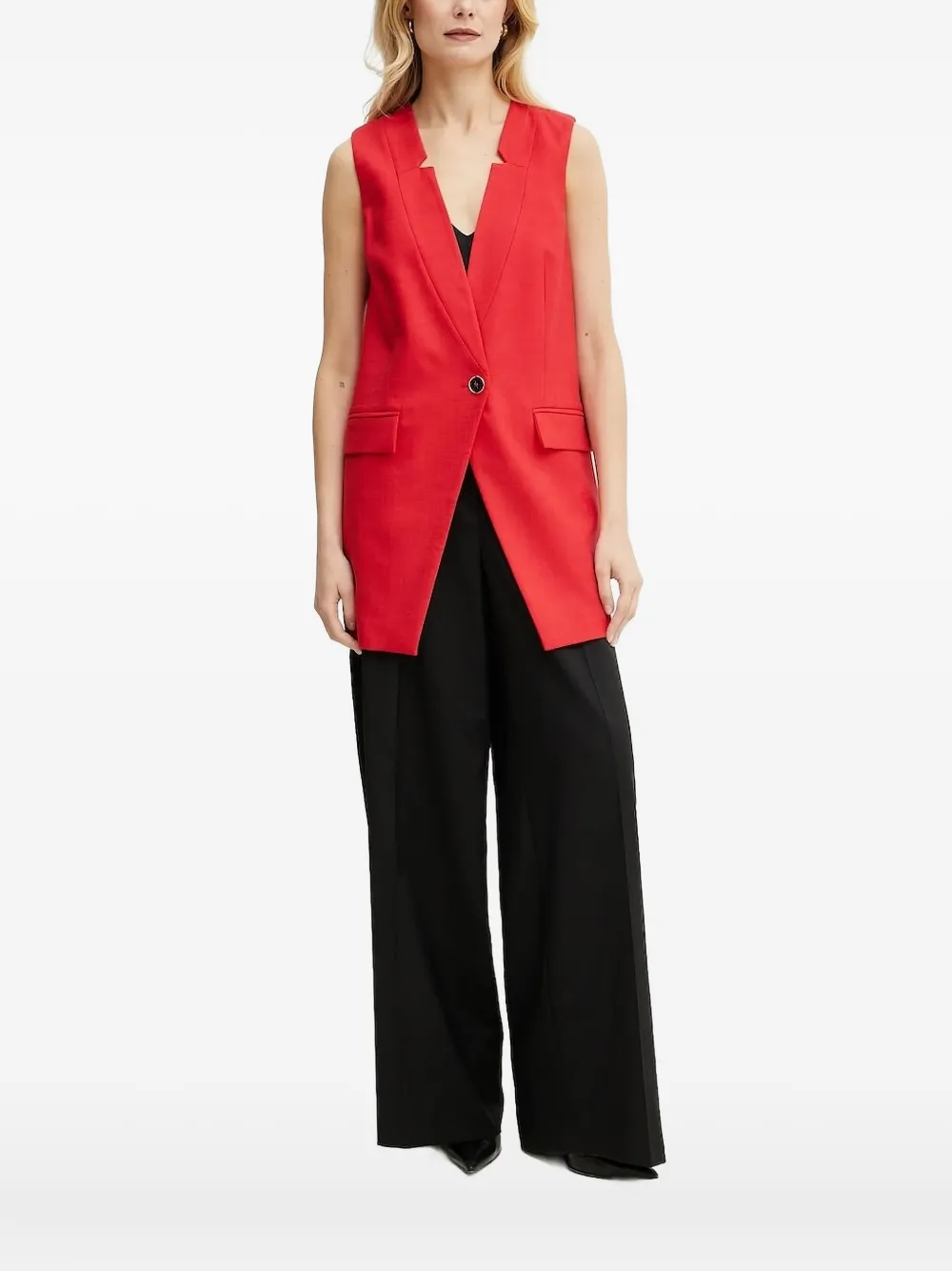 Жилет без рукавов на пуговицах SIMONA CORSELLINI, красный
Жилет без рукавов на пуговицах SIMONA CORSELLINI, красный