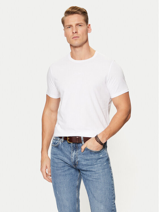 Футболка стандартного кроя Guess, белый
Футболка стандартного кроя Guess, белый