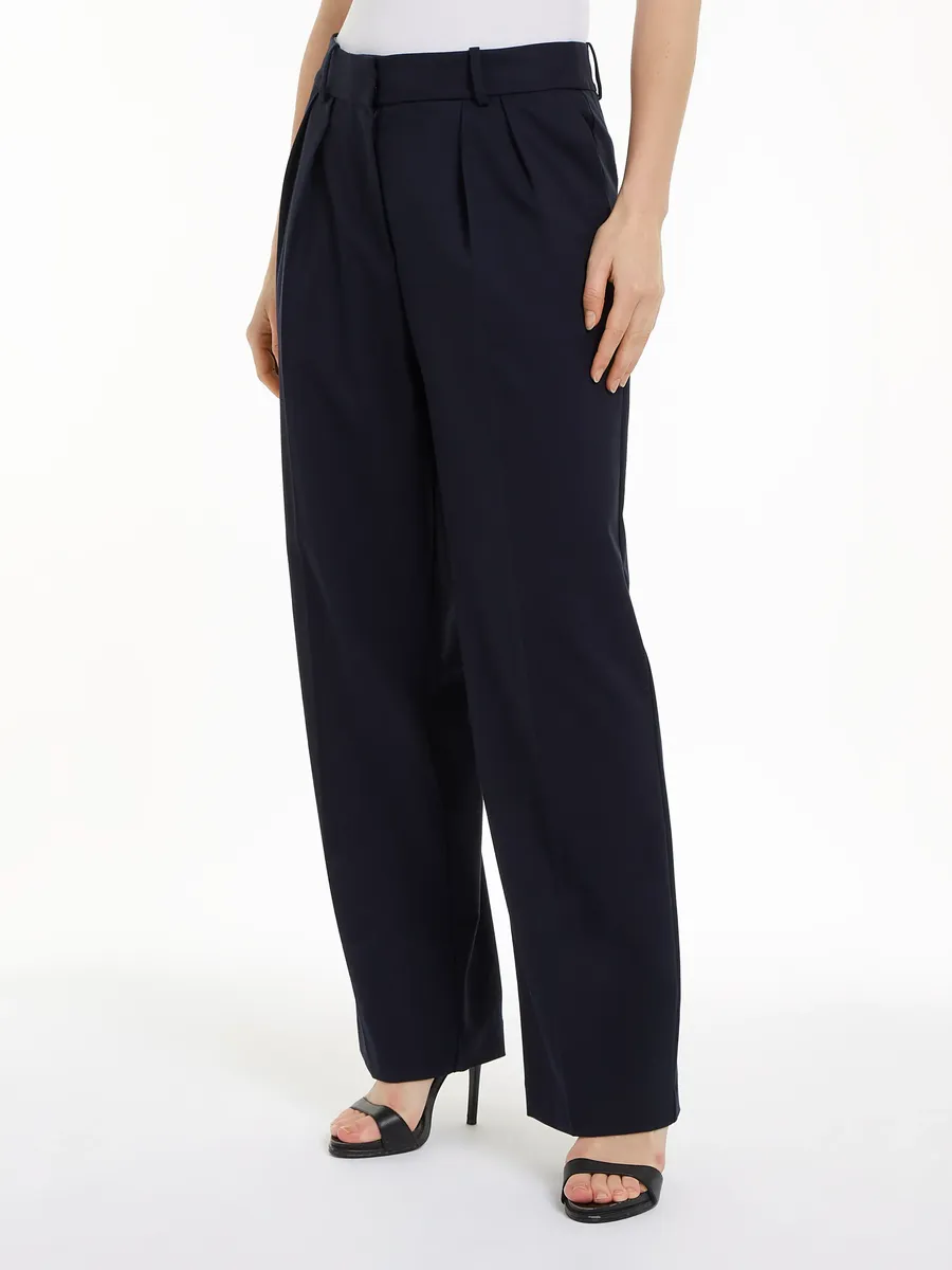 Тканые брюки Tommy Hilfiger "MD CORE RELAXED STRAIGHT PANT" с вышивкой логотипа на спине, цвет Desert Sky
Тканые брюки Tommy Hilfiger "MD CORE RELAXED STRAIGHT PANT" с вышивкой логотипа на спине, цвет Desert Sky