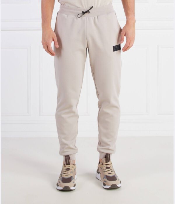 Спортивные штаны мужские Ea7 свободные на кулиске, бежевый
Спортивные штаны мужские Ea7 свободные на кулиске, бежевый