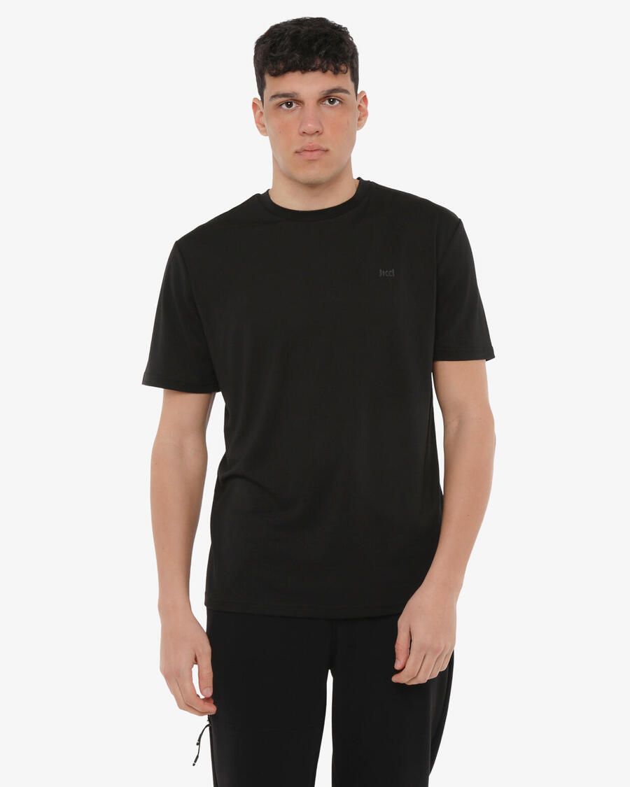 JAKED Мужская черная синтетическая футболка для фитнеса
JAKED Мужская черная синтетическая футболка для фитнеса