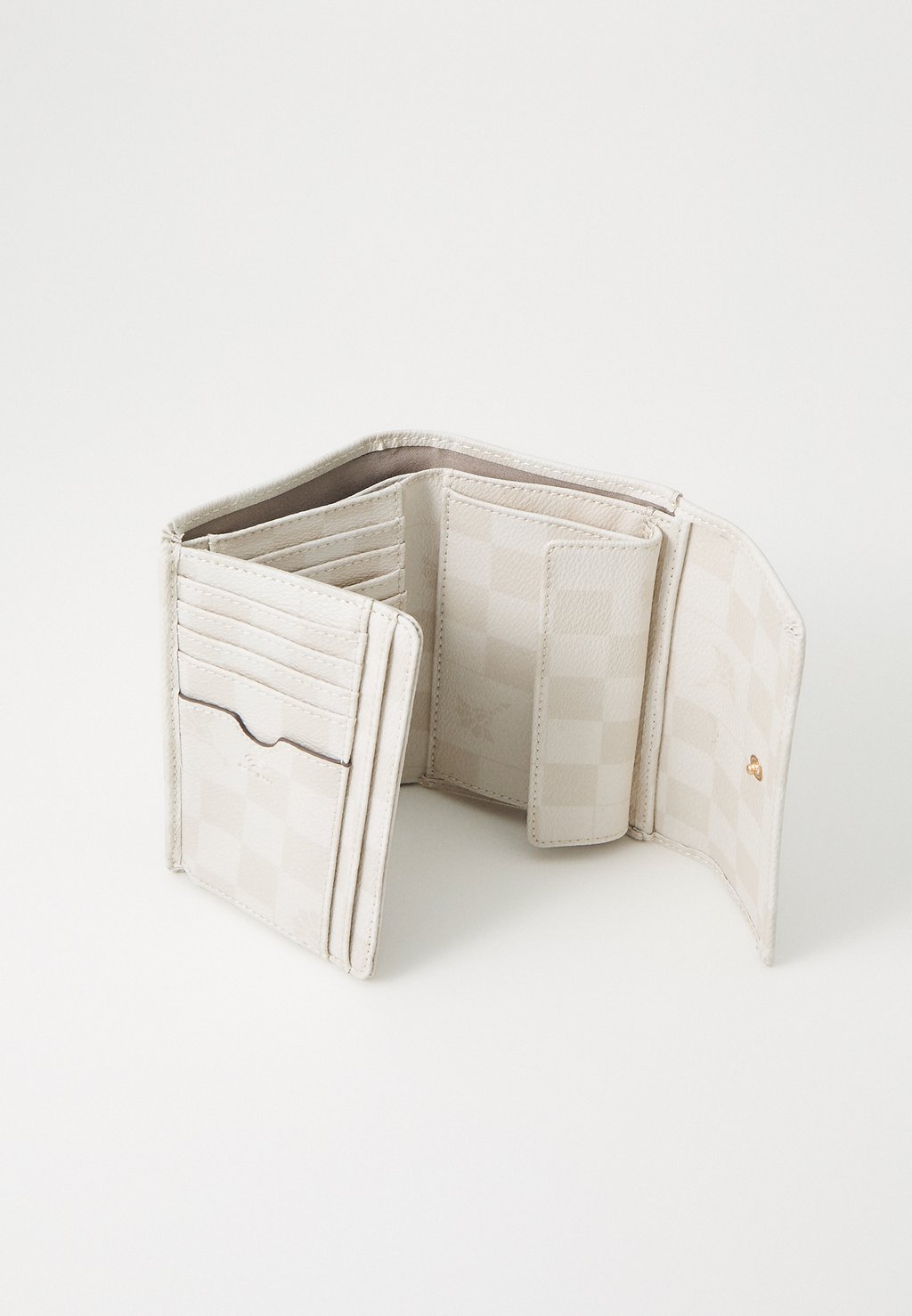 Кошелек CORTINA PIAZZA COSMA PURSE JOOP!, молочный
Кошелек CORTINA PIAZZA COSMA PURSE JOOP!, молочный