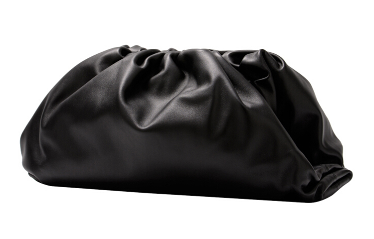 Bottega Veneta Сумка-облачко из мягкой телячьей кожи Клатч большого размера Женская черная
Bottega Veneta Сумка-облачко из мягкой телячьей кожи Клатч большого размера Женская черная