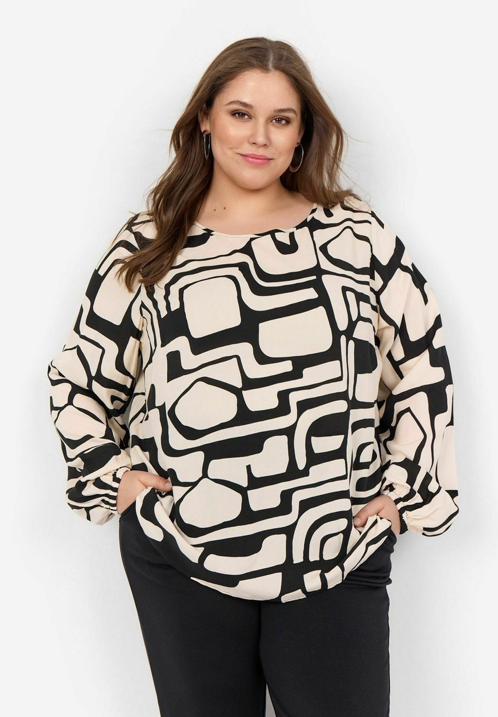 Блуза JESSIE Wasabi Concept, черный
Блуза JESSIE Wasabi Concept, черный