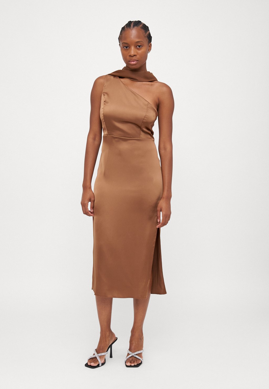 Коктейльное платье / Вечернее платье ROXXY SCARF DETAIL MIDI WAL G PETITE, коричневый
Коктейльное платье / Вечернее платье ROXXY SCARF DETAIL MIDI WAL G PETITE, коричневый