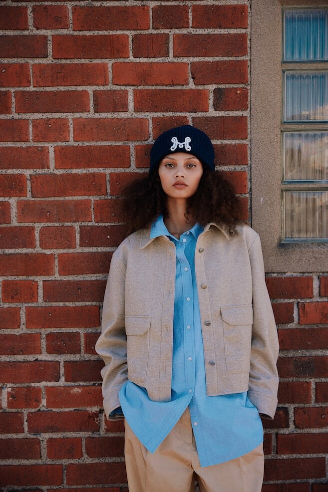 Жакет с планкой на пуговицах H&M, бежевый
Жакет с планкой на пуговицах H&M, бежевый