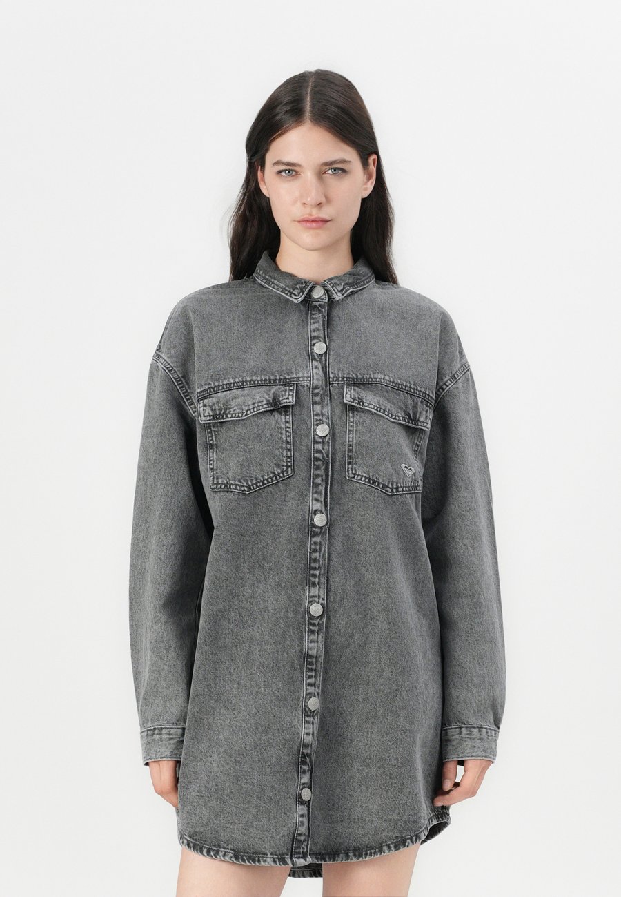 Платье Roxy TIDAL MOON, Mid Grey/Dark Grey
Платье Roxy TIDAL MOON, Mid Grey/Dark Grey