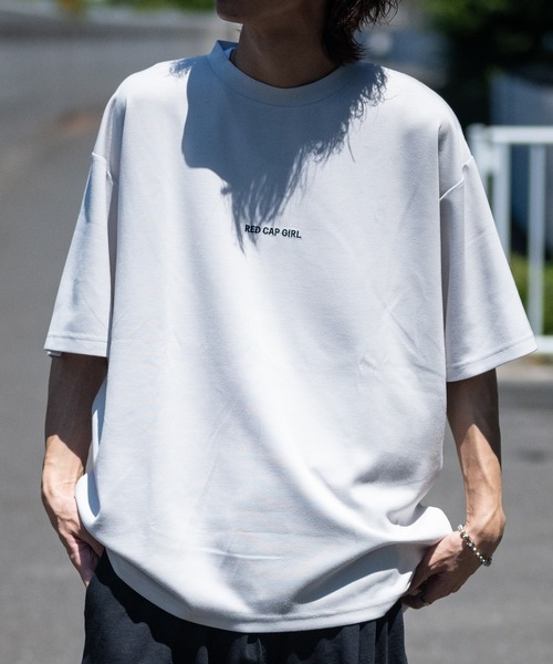 Футболка с перфорацией на спине и боковым разрезом Red Cap Girl, красная, Красный, Футболка с перфорацией на спине и боковым разрезом Red Cap Girl, красная
Футболка с перфорацией на спине и боковым разрезом Red Cap Girl, красная, Красный, Футболка с перфорацией на спине и боковым разрезом Red Cap Girl, красная