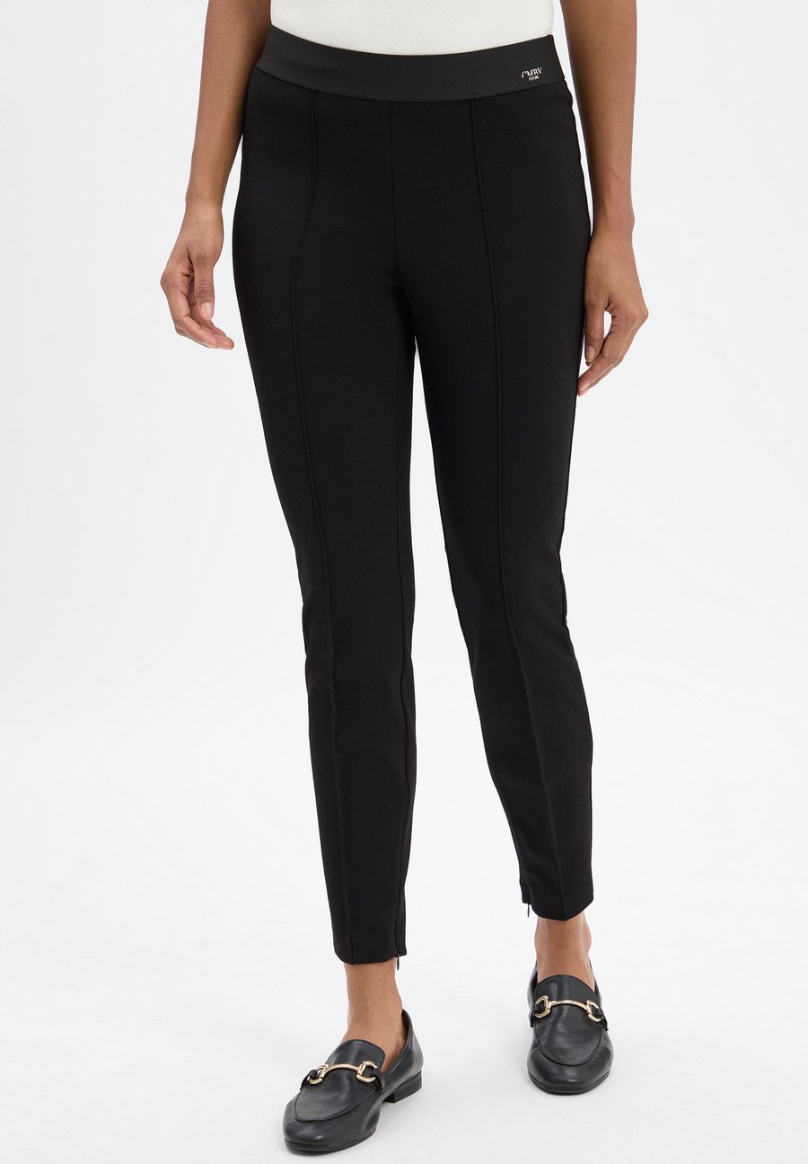 Брюки Cambio RYDER, Schwarz/Black
Брюки Cambio RYDER, Schwarz/Black