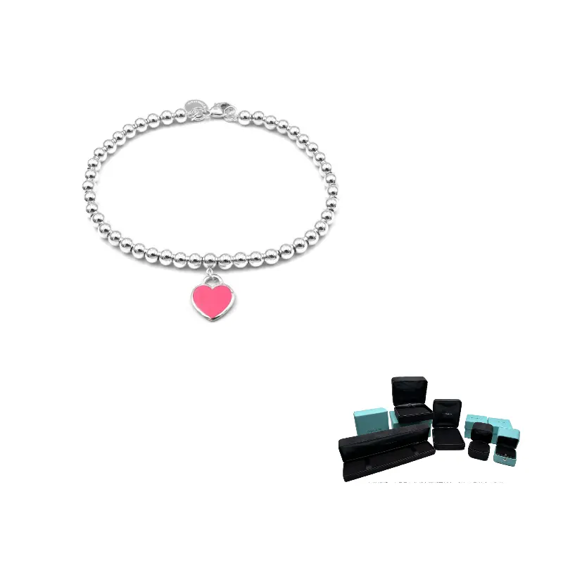 TIFFANY & CO. Браслет silver с миниатюрной подвеской в виде сердечка
TIFFANY & CO. Браслет silver с миниатюрной подвеской в виде сердечка