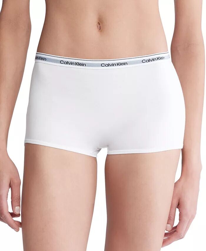 Женское нижнее белье со средней посадкой и современным логотипом QD5195 Calvin Klein, белый
Женское нижнее белье со средней посадкой и современным логотипом QD5195 Calvin Klein, белый