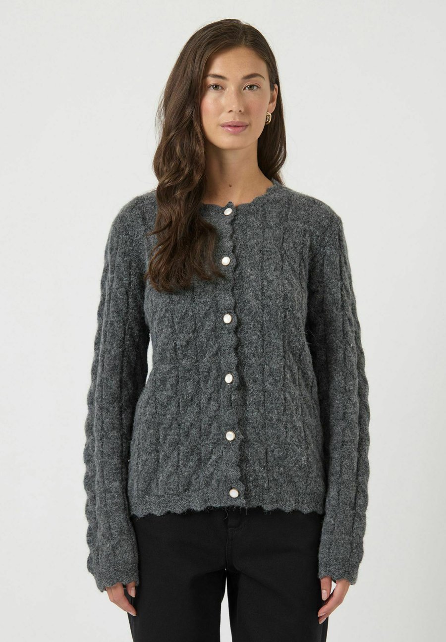 Кардиган YAS YASBUBERA CARDIGAN, Dark Grey Melange/Mottled Dark Grey
Кардиган YAS YASBUBERA CARDIGAN, Dark Grey Melange/Mottled Dark Grey