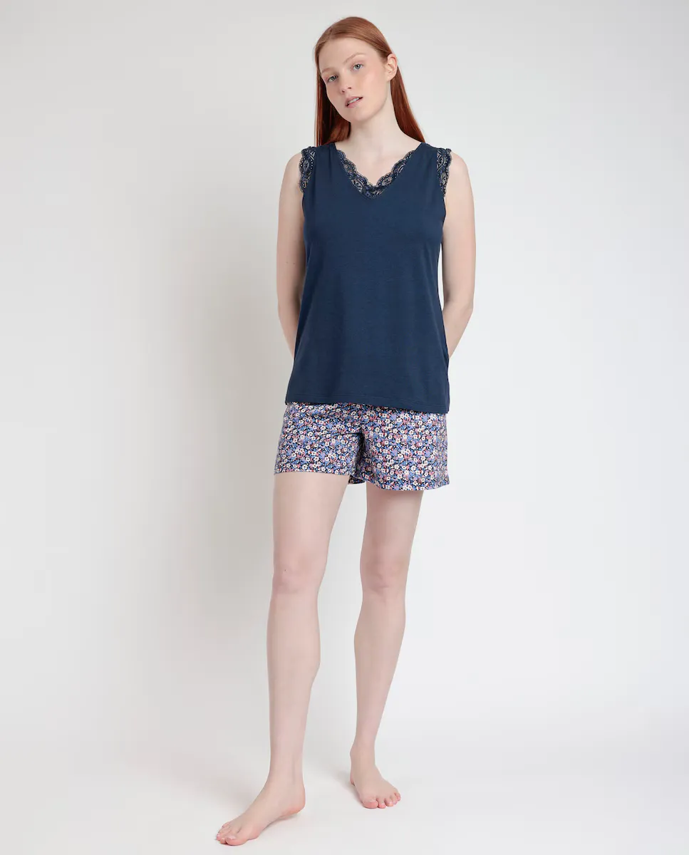Женская короткая пижама из вискозы трикотаж Admas, тёмно-синий
Женская короткая пижама из вискозы трикотаж Admas, тёмно-синий