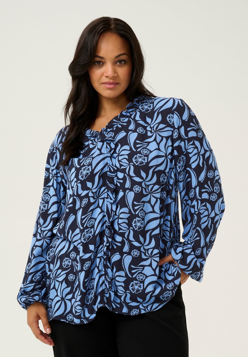 Блуза ELLENA Kaffe Curve, синий
Блуза ELLENA Kaffe Curve, синий