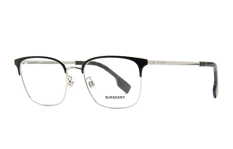 Очки квадратной формы Burberry
Очки квадратной формы Burberry
