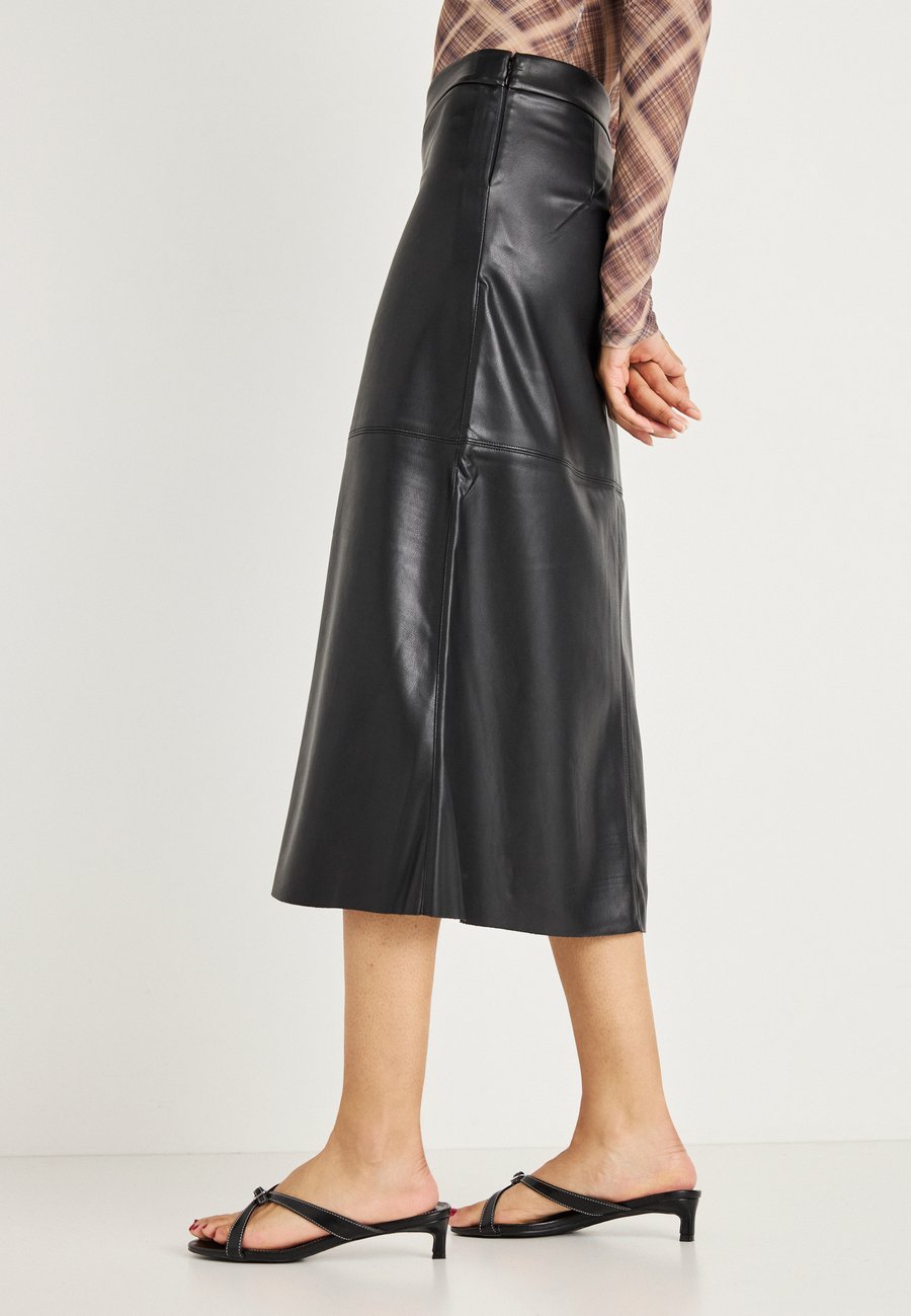 Юбка Gina Tricot SKIRT, Black
Юбка Gina Tricot SKIRT, Black