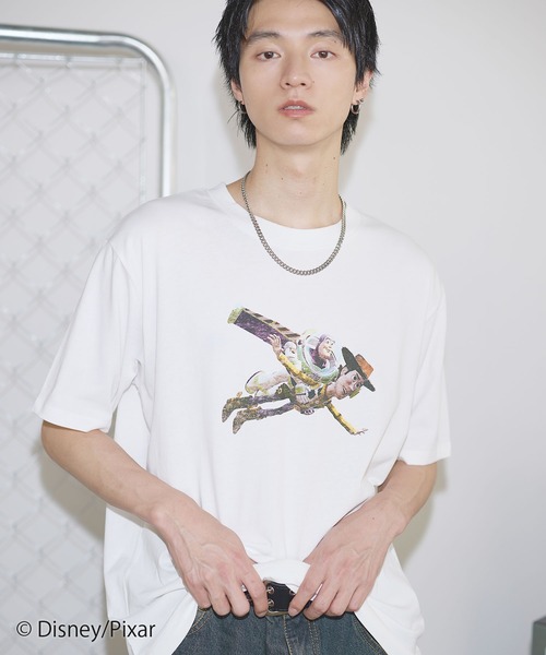 Футболка свободного кроя с графическим принтом Disney, белая
Футболка свободного кроя с графическим принтом Disney, белая