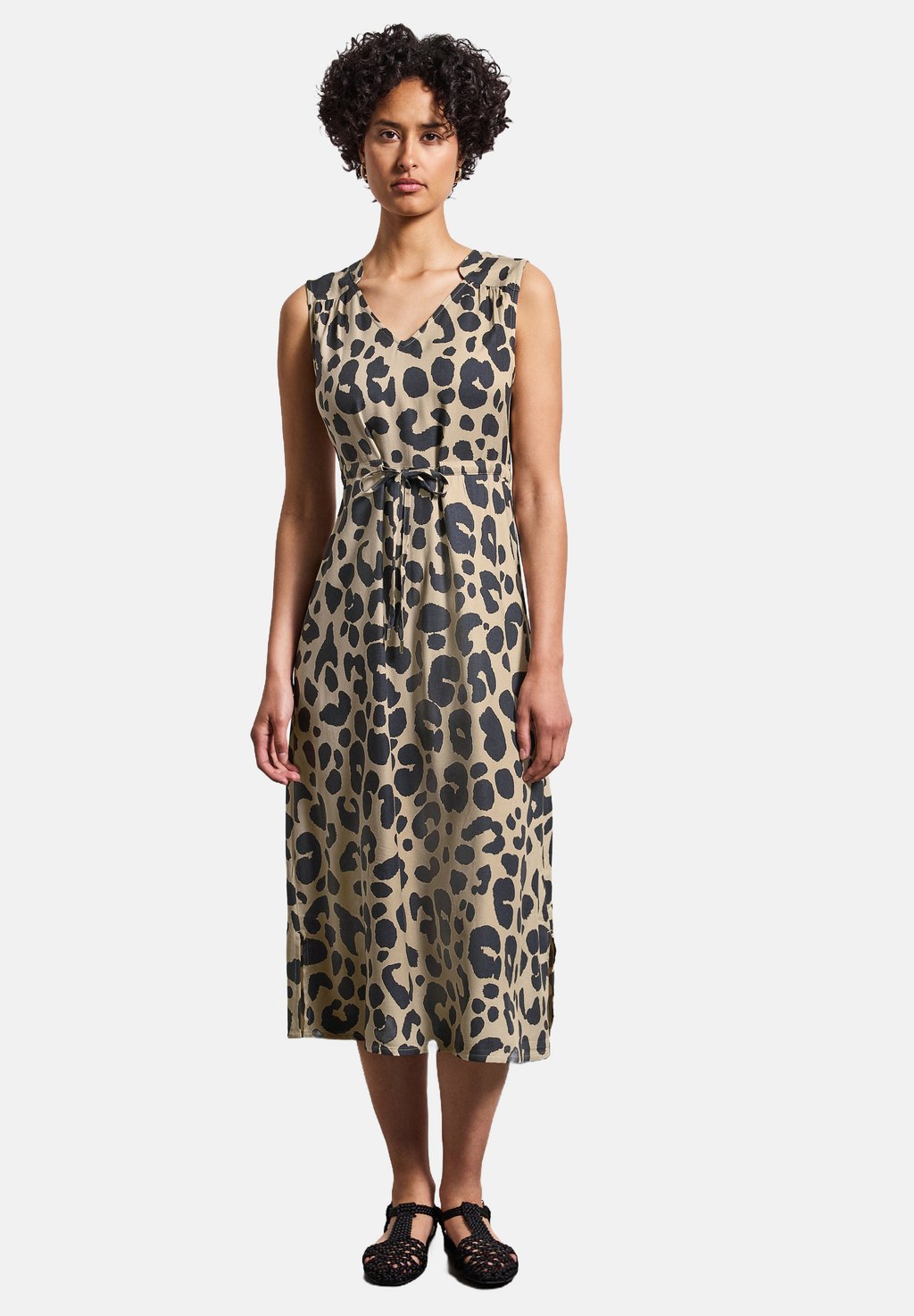 Повседневное платье GEMUSTERTES MIDI Street One, бежевый
Повседневное платье GEMUSTERTES MIDI Street One, бежевый