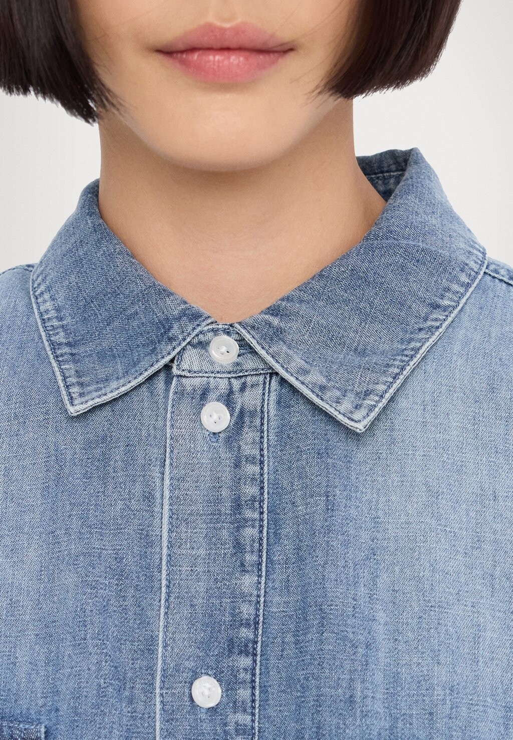 Блуза CHAMBRAY MICHAEL Michael Kors, светло-голубой деним
Блуза CHAMBRAY MICHAEL Michael Kors, светло-голубой деним