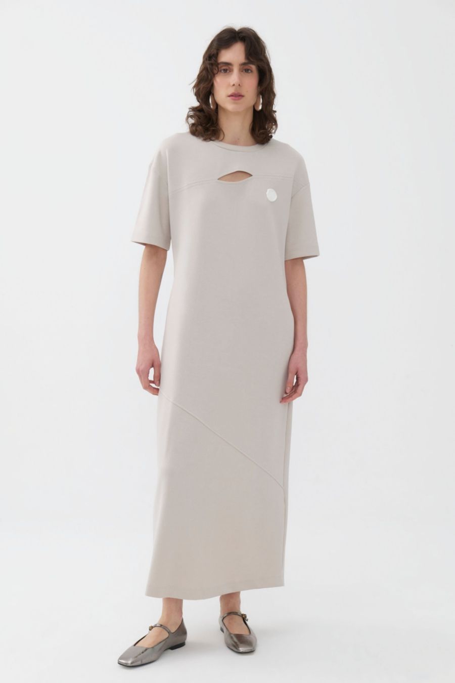 Женское длинное платье с вырезом NOCTURNE, Medium Beige
Женское длинное платье с вырезом NOCTURNE, Medium Beige