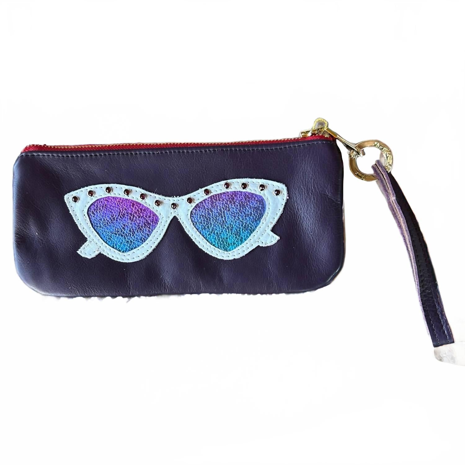 Женский клатч "Голливудские оттенки" в фиолетовом с белым KurtMen
Женский клатч "Голливудские оттенки" в фиолетовом с белым KurtMen